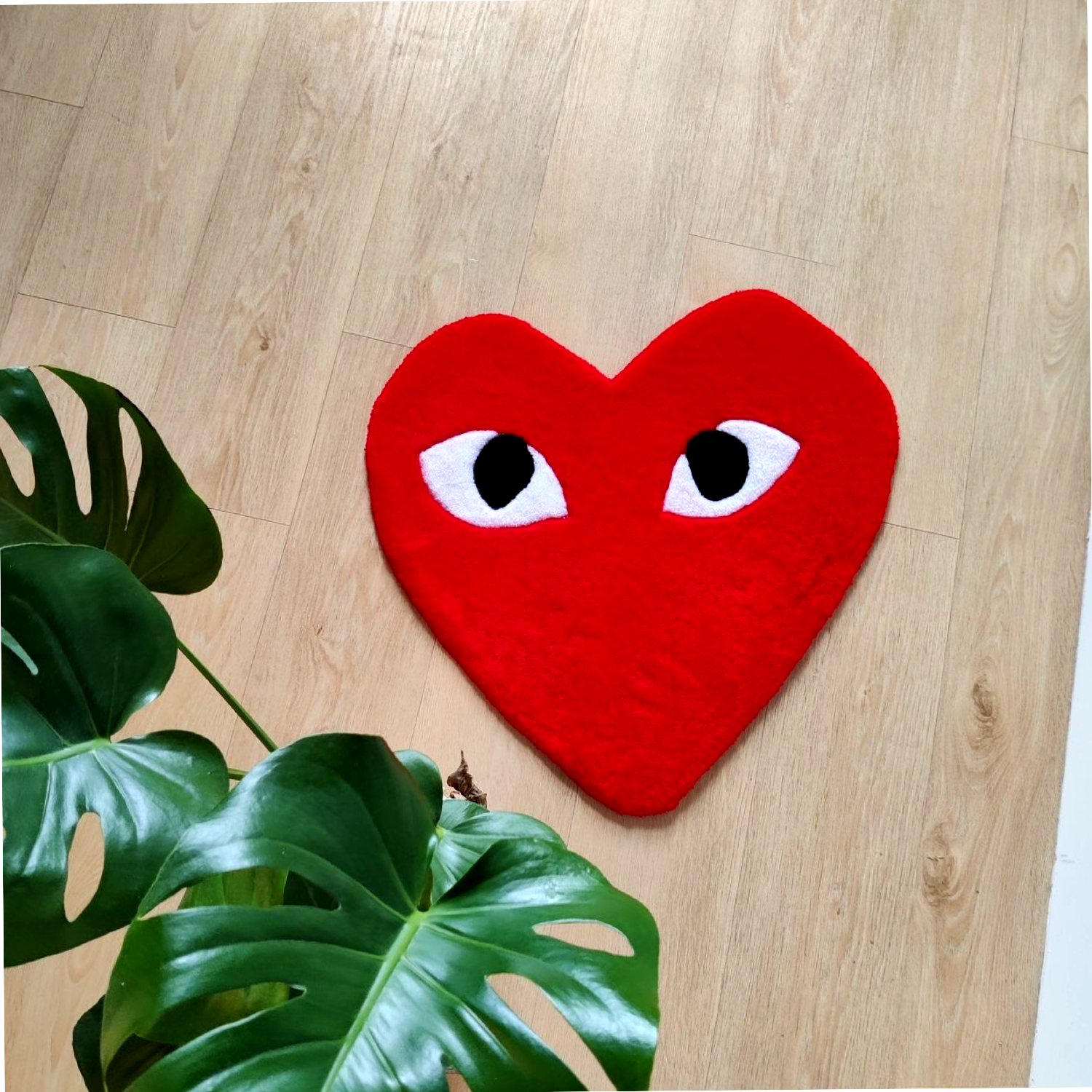 cdg שטיח לבית לב אדום