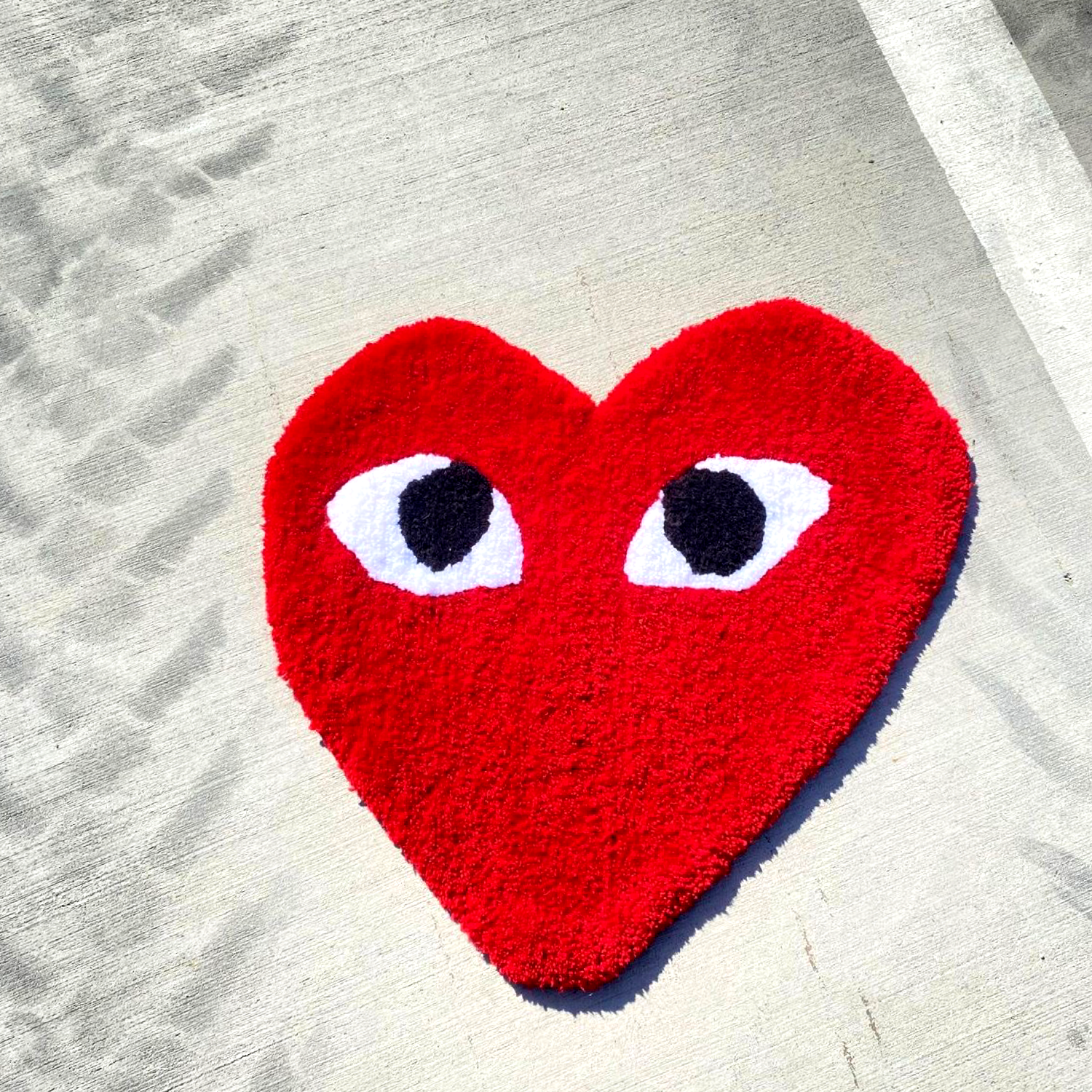 cdg שטיח לבית לב אדום